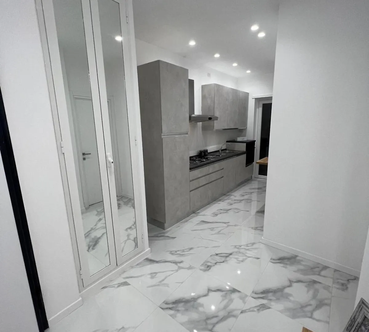 Alba White Hotel Rome 0*,